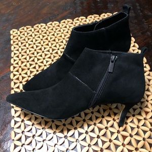 Donald Pliner Black Suede Booties-Size 8